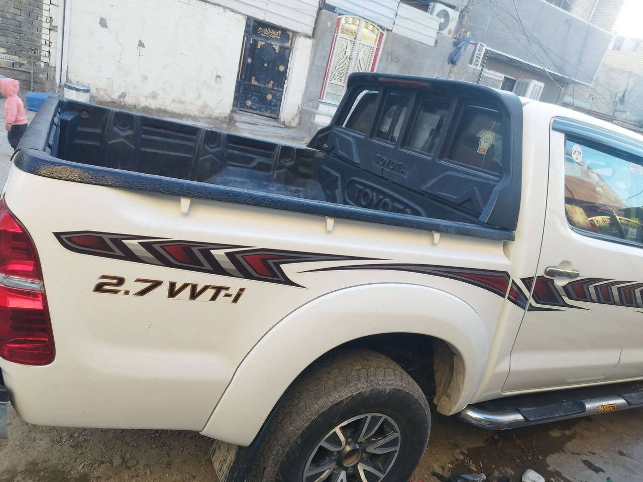 سلام عليكم بيكم هاي لوكس موديل 2014شكل جديد سياره كلش نضيفه كهرباء كله شغاله دوشمه  سياره جديده كير مكينه مسجل شاشه أكسل كفاله تبريد جديد تخم تاير باتري جديد سياره كامله على اخر حبايه رقم سياره أربيل مكان سياره بغداد شعب قرب جامع بيت مجيسر قرب مخبز بغداد حي اور رقم الهاتف *********** رجاء رجاء المو شراي لا يتصل ما ارد على التعليقات مكلف بالنشر
