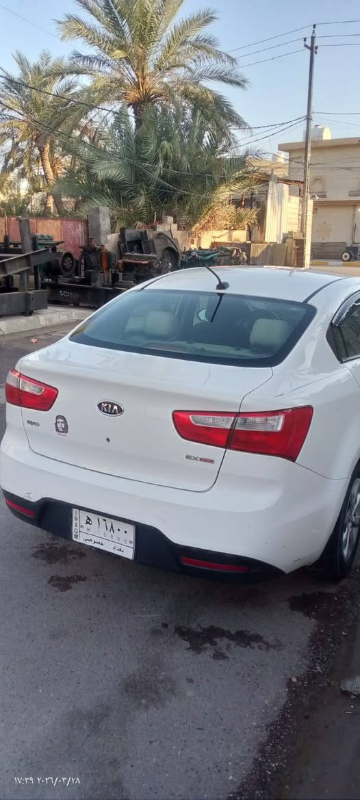 السلام عليكم كيا ريو موديل 13 وارد امريكي محرك 1600 رقم بغداد مشروع وطني  حدث ربع البنيد وخشم الجاملغ 
بدون دواخل السياره جاهزه من كلشي السعر 86 اتصال او واتساب ***********
