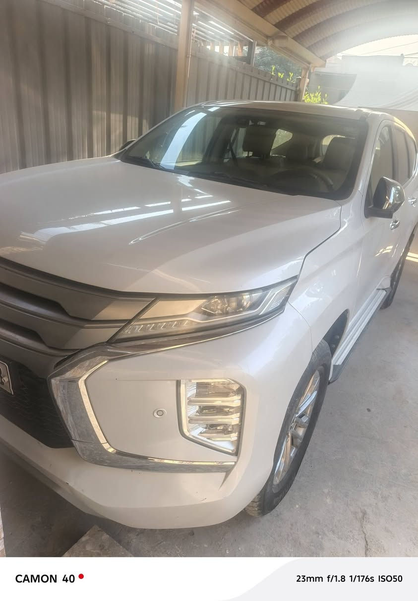 السلام عليكم 
باجيرو سبورت 2020  مكفولة رقم اربيل الدولي باسمي تريد وكالة اوتحويل ماشية69 الف بصمة + بصمة أبواب فتحة سلايت شاشة كامرة خلفية 8ايرباك سايد بريك بصمة تحكم استيرن شفتات استيرن مري شفط حساسات أمامي وخلفي رادار ٧راكب مخارج اواكس ٣قطع تبريد ٦سلندركير ٨نمر
السعر ٢٣ الف وبيها مجال
بغداد الزعفرانية ***********
