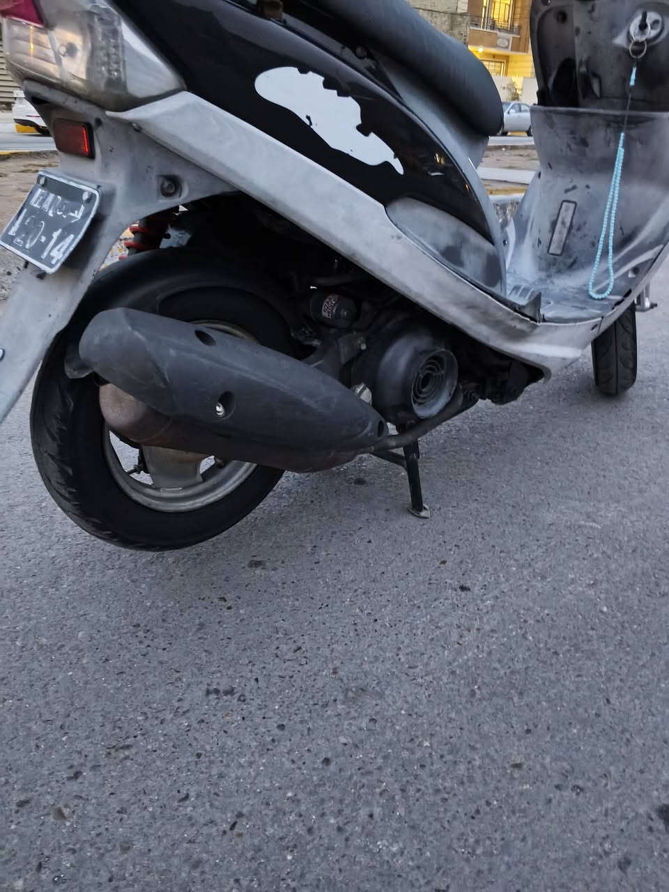 سلام عليكم شباب من رخصة الادمن شباب دراجة ماكس منغولي 120 دراجة مكينتها  رمبة ما مفتوح مكفول كفالة عامة المحرك نعومة فول شلعة ومعدل كلجات مال رمبة تخم تاير رمبة دبل خلفي رمبة كفر تايوان كابريتر تايوان فقط؟ السعر 600 و بيها مجال للاستفسار ***********
