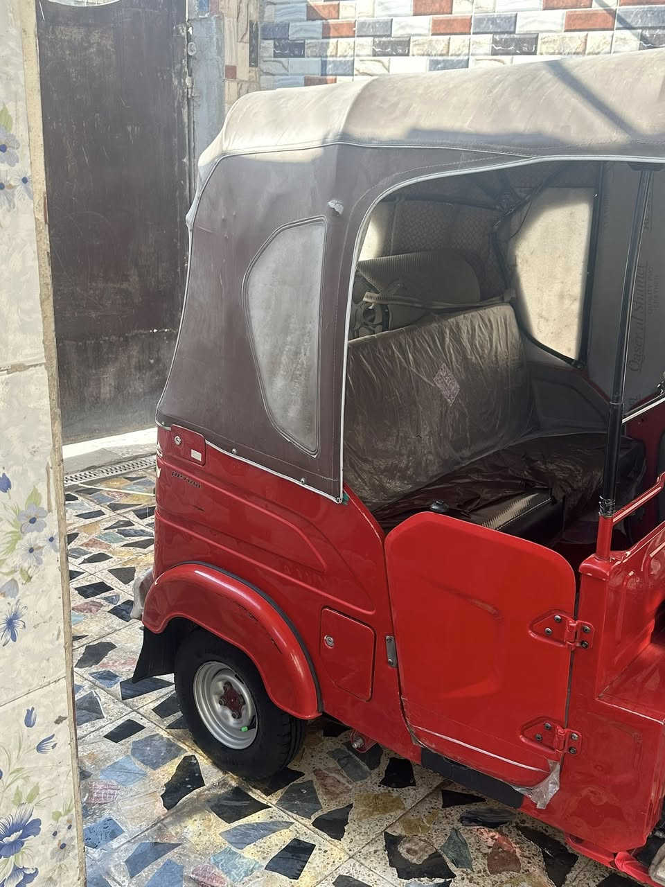 سلام عليكم. تكتك لبيع مديل 2022شهر12 تكتك كفاله عامه لا خياس ولا تعمير. تكتك نضيفه مضمومه محتاج ريد بيع بيه بيه صبغ جو بكلاين ليسره فقط  مكينه  تاخذه 100فيتر يفحصه إذ مفتوه. إذ رقمي بل خدمه***********
