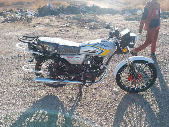 دراجه للبيع كفاله عامه موديل 25  كلهه شغال

 مابيها اي نقص وراق بيها. بصمات كامله ❤️️

سعر 800 بيها مجال قليللل 💕👋

مكاني ديالئ خالص هبهب 💕👋

رقمي ***********💕👋
