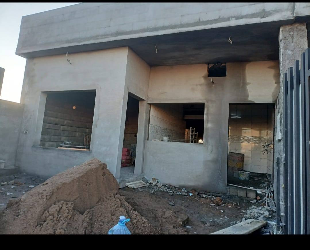 دار للبيع زراعي مساحه 150متر 🏠

تسليم مفتاح 🏠أو تسلمه عله وضعه 

كاشي مطبخ كامل بواري مجاري لبخ كامل باب خارجي كهربائيات كامل 🏠🏠

يتكون من غرفتين نوم استقبال مطبخ صحيات درج داخلي بيتونه كراج 🏠🏠

موقع العقار بدايه 55 استفسار عله الرقم ‏‪***********‬‏
