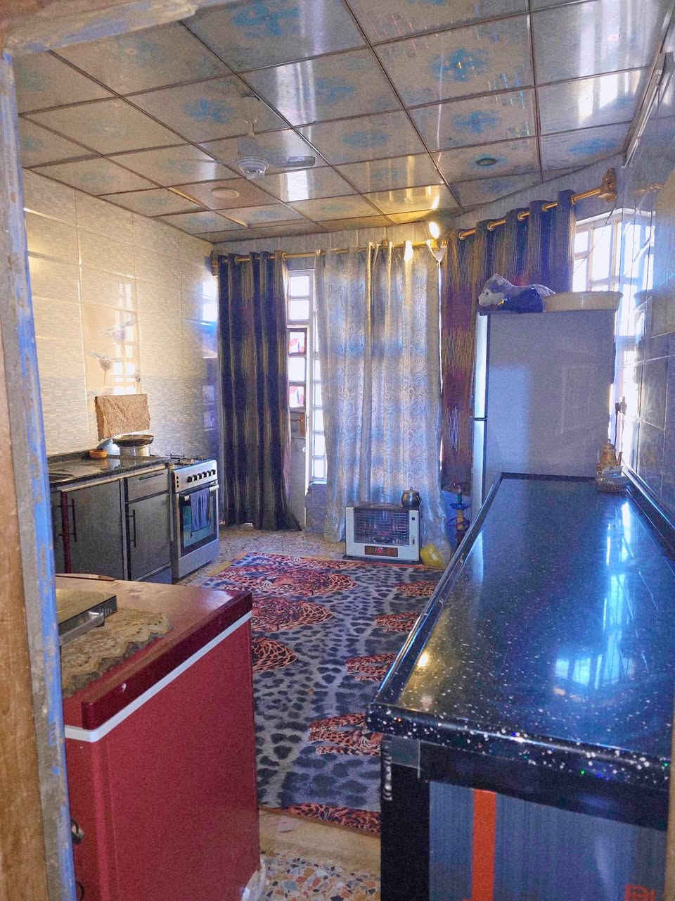 ٢٠٠متر ٤٧مليون. 🏠💰 يحتوي على غرفتين نوم صاله مطبخ صحيات استقبال كاشي بورك سيراميك جاهزة 🛌🛋️ تجعيب وبناء بلوك عكاد 🧱🏗️ يعلو نص متر عن شارع رئيسي 🛣️ عنوان الدار النجف الأشرف كوفه براكيه شارع سيد حبيب قرب حسينيه ابا الفضل ع. 🕌📍 عنوان المكتب الكوفة شارع المعمل قرب شارع المطار القديم مجاور صيدليه بلال مقابل صيدليه زحل جوار شارع سيد حبيب 🏢🗺️
*********** 📞
*********** 📱
