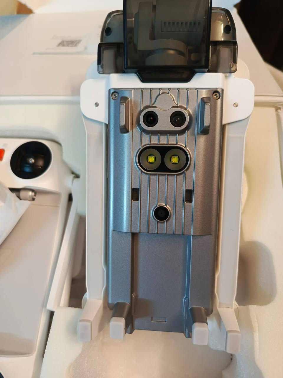 السلام عليكم 
درون FIMI X8 Tele Max
جديدة كانت عندي طبيعية 
ما مستعملة صار فترة هسة
ما جاي تربط ما اعرف ليش
للبيع


**إذا كنت صاحب هذا الإعلان وتريد حذفه لأي سبب، رجاءا أرسل رسالة إلى الدعم الفني**