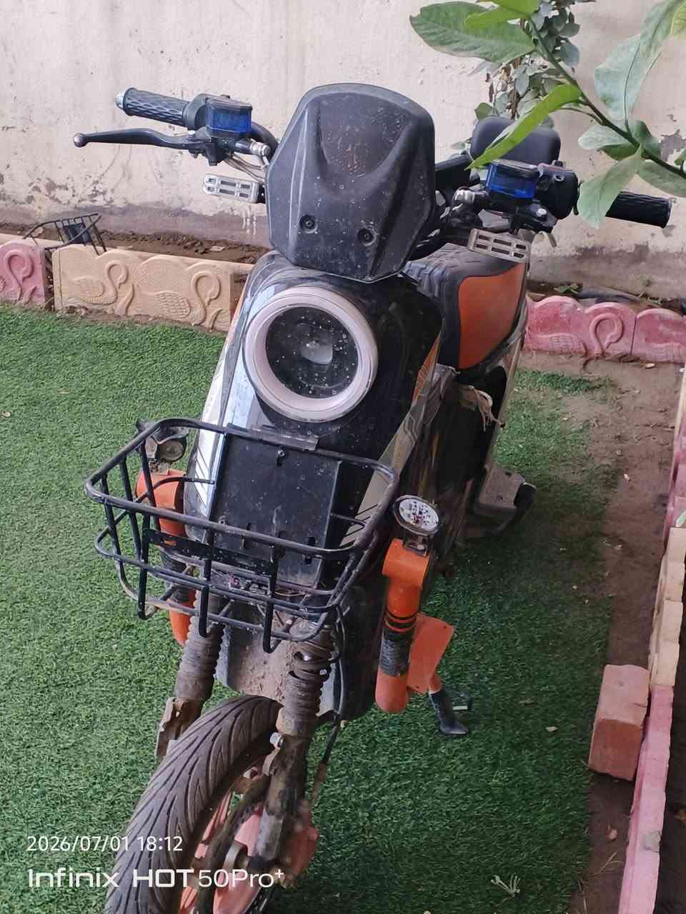 دراجه كهربائيه شغال كلشي مابيها نضيفه صالي 3اشهر من ماخذها البيع السعر 500 الستفسار على هاذا الرقم ***********

