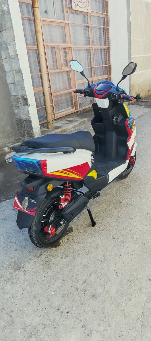 مكلف بل نشر فقط
السلام عليكم 
سكنس جبلي  2026
ربع عدسات الد مامي 
دبل شاره الد 
بريك عنبار مامي خلفي 
مانع نزلاق مثبت سرعه 
بطاريه اليثيوم ضمان 3  
سنوات سرعه  
105   كيلو متر بل ساعه 
حقيقي  80
شحنه الوحده تمشيك 
70    كيلو حقيقي
بصمة تشغير عدد 2
كات تشغيل 2
سويجات 2
مسجل MP3 
ربع مودات قياده
رجوع خلف R
تاير جيلاتين جوبلس
ملف   2000    واط
تشيل وزن 200 كيلو 
منفذ يوسبي ثنين 
رام اللتخزين الغاني 
قياس تاير 12-90-90
بريكات رياضي ستان رياضي
بك الايت ال اي دي
دبلات هايدروليك
 
وبيه هواي مواصفات بعد 
زورونه تنورونه 
بغداد تقاطع النهروان قرب 
ماركت حبوش 
اللتواصل والستفسار 
***********
*********** 
سعر   ،850 
وبيه مجال
