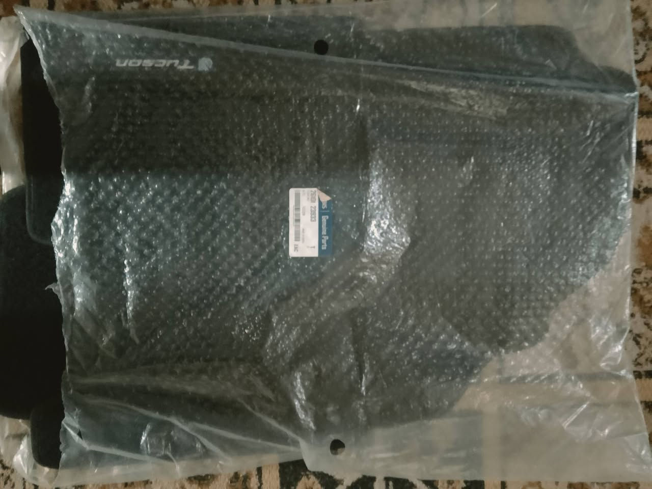 دواسات توسان وكاله اربع قطع مامشدودات عله اي سياره 
قطع اصليه مال  Genuine parts/ Mobis
بغداد جسر ديالى
***********
