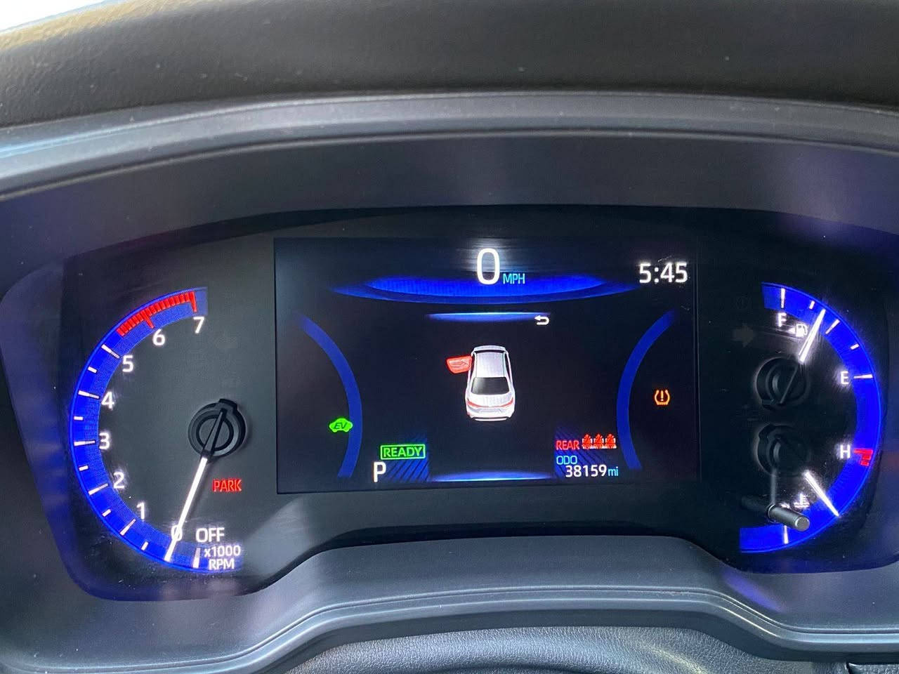 #للبيع.
كورلا هايبرد موديل2022 وارد امريكي
مواصفات (LE)  محرك 18 رقم اربيل 
حادثها بونيد جاملغ سكن صبغ 
رقم وسنوية جديد ماشية 38mi
سعره 145$ بيمجال 
سيارة جديدة مكاني كركوك 
رقم موبايل ***********واتساب كركوك, العراق
