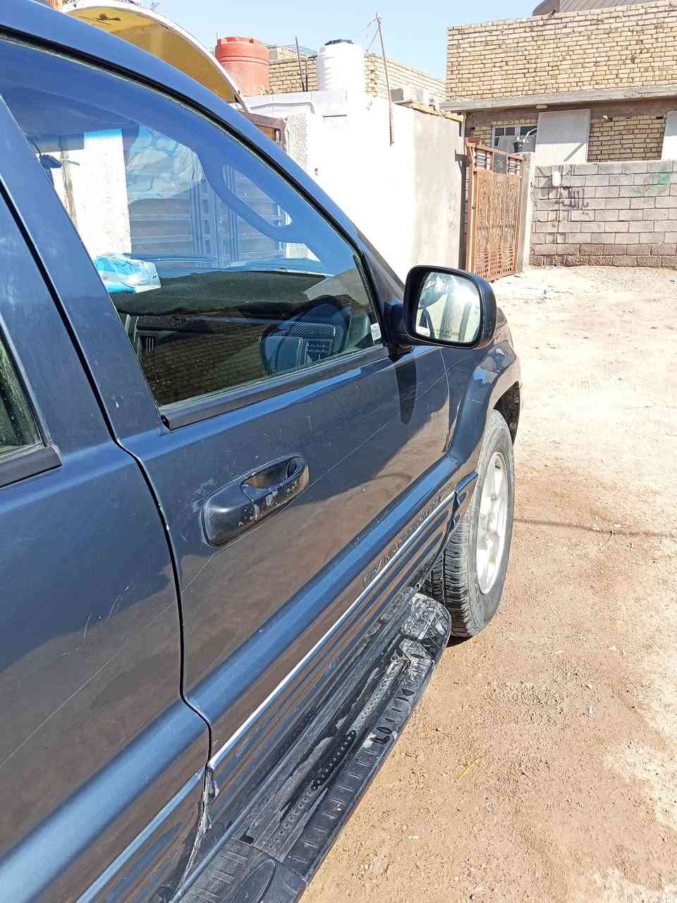 السلام عليكم من رخيصة الادمن جيب شيروكي 2004 بيع او مراوس حسب القناعة التفاصيل على رقم الهاتف وبه واتس اب *********** علما السيارة باسمي و تحويل ثاني يوم
