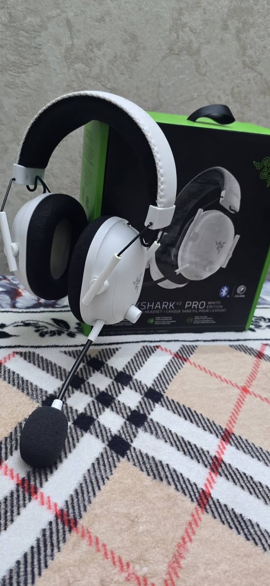سماعة Razer blackshark v2 wireless النسخة المحسنة

بيهة هذا الضرر البسيط

تنطيك شحن اكثر من اسبوعين

سعرهة 150 قفل


**إذا كنت صاحب هذا الإعلان وتريد حذفه لأي سبب، رجاءا أرسل رسالة إلى الدعم الفني**