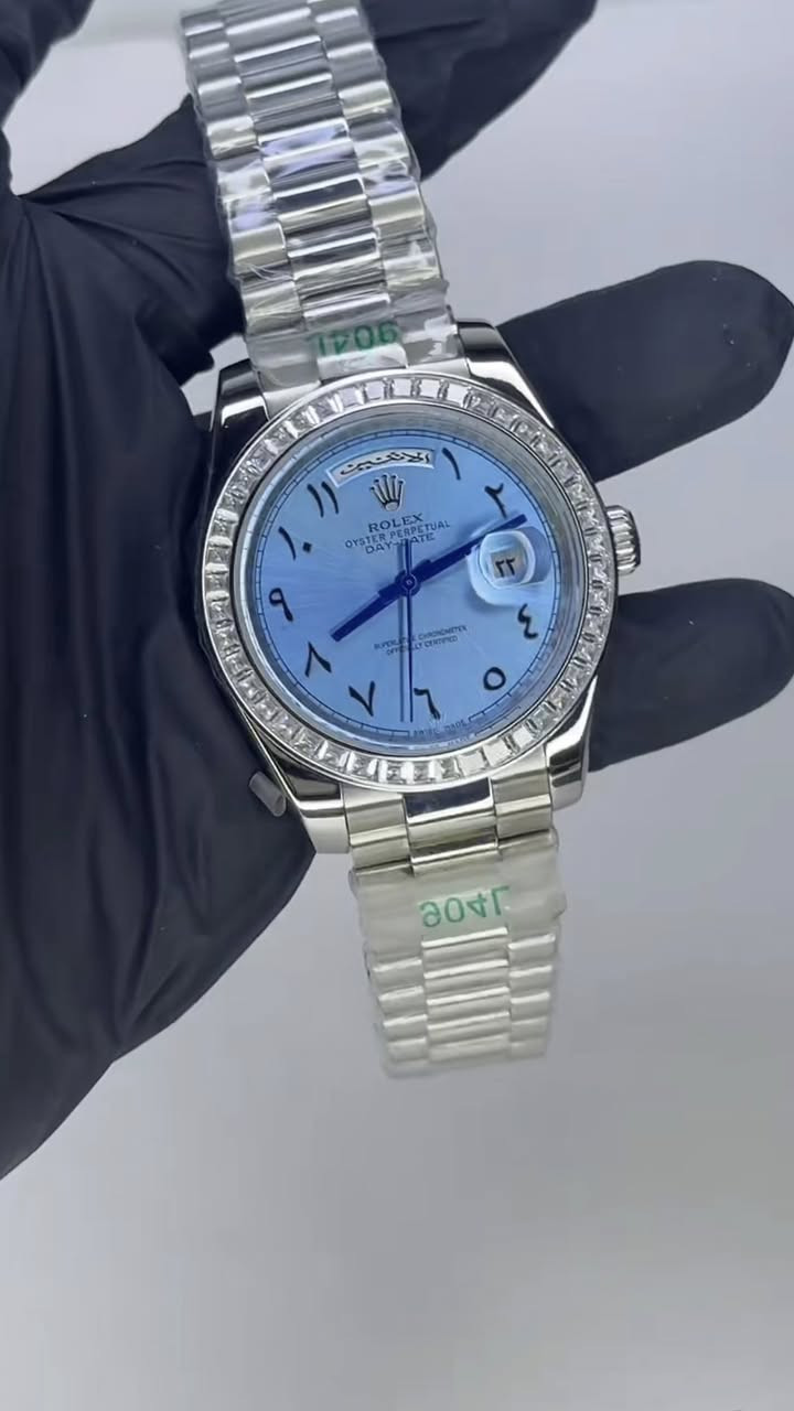 السلام عليكم شباب روليكس دي ديت سوبر كلين ارقام عربيه مينه تيفاني الكيس مرصع بالماس الصناعي للمهتمين التفاصيل والسعرمراسله الصفحه او اتصال واتساب ***********
