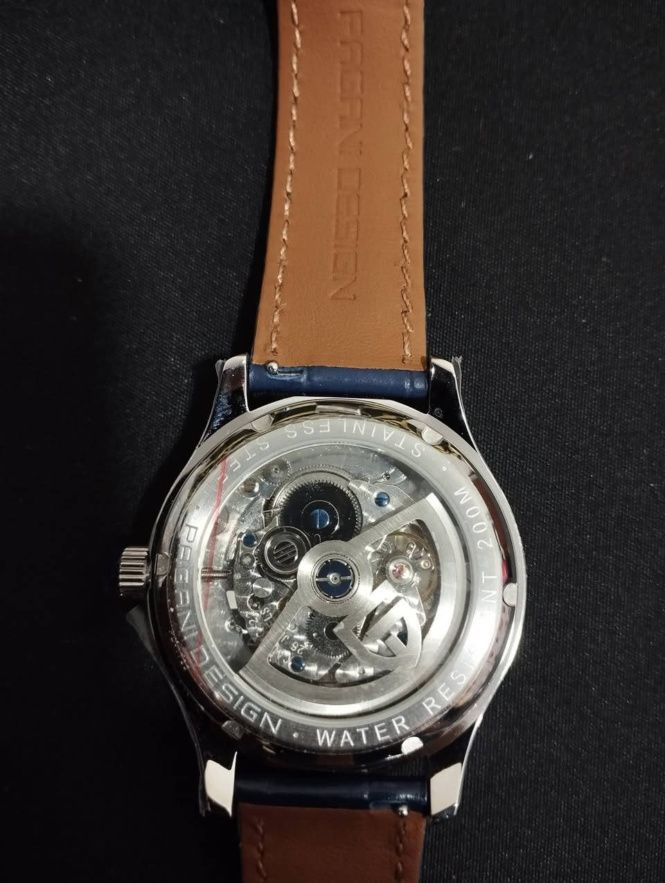 ساعة Pagani Design PD-1722 الأوتوماتيكية اصلي أن شاء الله 200 متر تحت الماء 75 الف وبالعافيه


**إذا كنت صاحب هذا الإعلان وتريد حذفه لأي سبب، رجاءا أرسل رسالة إلى الدعم الفني**