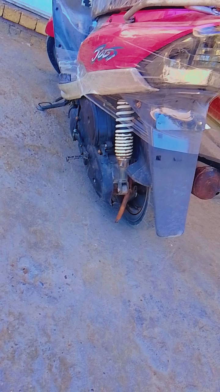 دراجة منغولي نكرة سلف كلهة شغالة محرك اخرس بكل وكت نكرة سلف عوزهة تنضيف كابريتر بيهة خربطة مكان مدينت لصدر لرقم ***********
