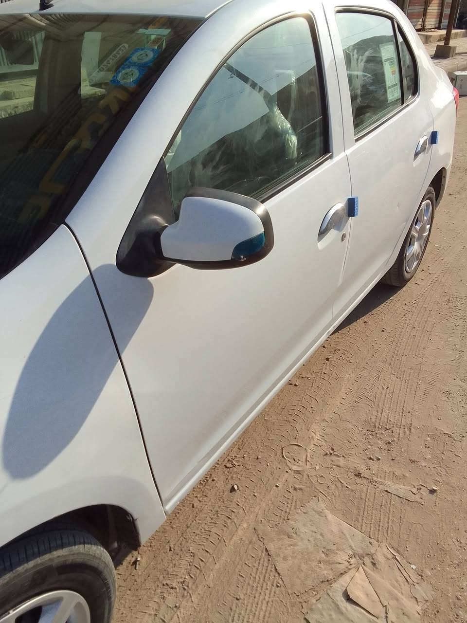 السلام عليكم رينو سمبل ٢٠١٦ قادسية انكليزي مميز هزة جديدة سنوية ٢٠٢٩سويجين مع شاشة ودوشمة جديدة والارضية جلد باسمي شخصيا بيها شبر مقدمة الحاملغ الامامي الايمن وشبرين يم قبق البانزين فقط المكان الديوانية السعر ٧٣وغير متواجد عالفيس اتصال فقط ***********
