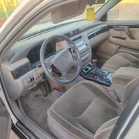 سيارة حلوة • مكينة تشتغل • داخلية جديدة