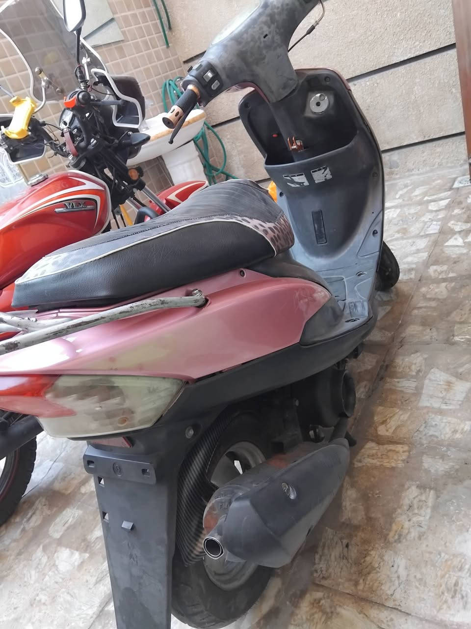 السلام عليكم ماكس منغولي تزويد بوشه٥٥ كلاجات رياضية سلف رياضي صلنصه رياضي شوفه عينكم نظافتها أوراق كاملة السعر ٥٥٠وبيها مجال بيسط العنوان بغداد الزعفرانية ***********واتساب
