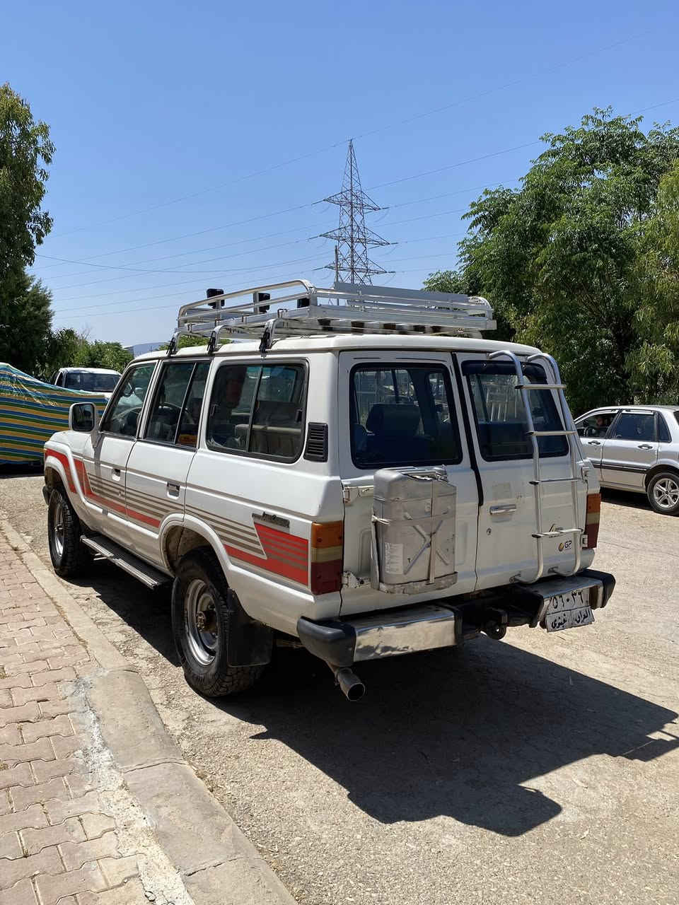 🚗💎لاندکرۆزەر مۆدێل١٩٨٩ بۆ فرۆشتن مەکینە 3f چوار گێڕ  ئاڕمی پلاستیکی هەولێر ماشااللە سەیارەکە ناو دەری یەک لەیەک جوانترە داژبوڵ ماسیە چوار تایەی نیوجەبەلی تازەی لەژێرایە 
بۆ زانیاری زیاتر پەیوەندی بکە بەم ڕەقەمانەوە
***********
***********
