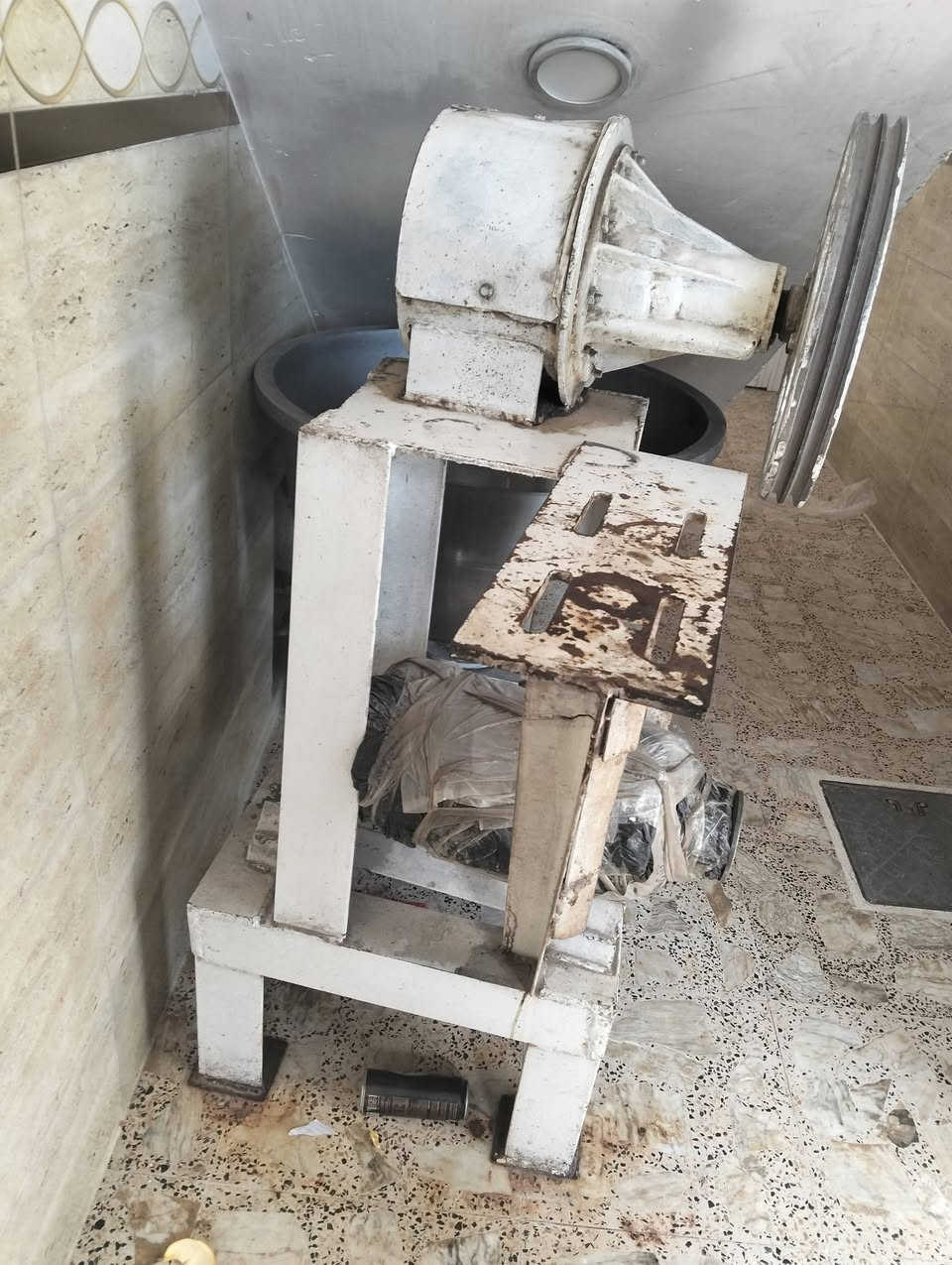 خوان سلام عليكم .عجانه للبيع  بعدهي جديده مامستخدمه هواي قويه مابيه اي عطل مع الماطور الكرهبائي . خوان موشراي لايدخل ويعمل رجائا سعرها 500 الاف اللستفسار تفظل خاص


**إذا كنت صاحب هذا الإعلان وتريد حذفه لأي سبب، رجاءا أرسل رسالة إلى الدعم الفني**