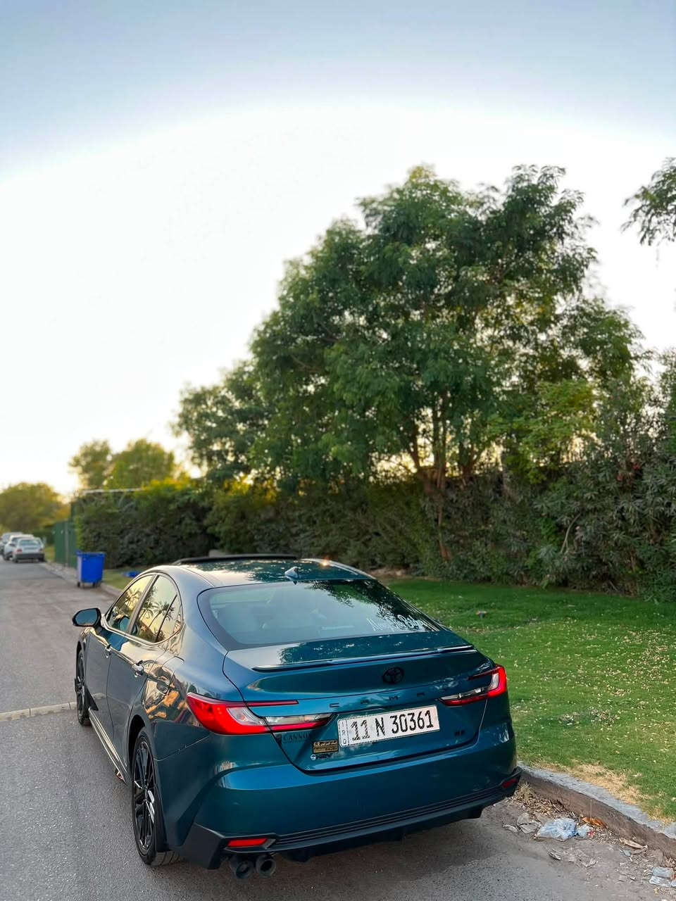 🚗 تويوتا كامري 2025 – SE Black / شكل رياضي
🔥 سيارة مواصفات راقية والسعر تنافسي جداً!

المواصفات:
 • نسخة SE Black الرياضية
 • لون خارجي مميز وشكل هجومي
 • داخلية نظيفة جداً
 • شاشة كبيرة
 • فتحة سقف
 • جنوط سوداء رياضية
 • LED بالكامل
 • بصمة تشغيل + دخول ذكي
 • رادار / كروز ذكي / سيستم أمان Toyota Safety

الحادث:
السيارة صار بيها فقط:
 • صبغ حافة البنيد
 • الجاملغ الأمامي
الجاملغ الخلفي رجع بارد بدون اي صبغ 
📞 للاستفسار:
***********
او زيارة موقع شركة الناجح العالميه بغداد حي الجامعه نفق الشرطه مقابيل مختبر الرازي
