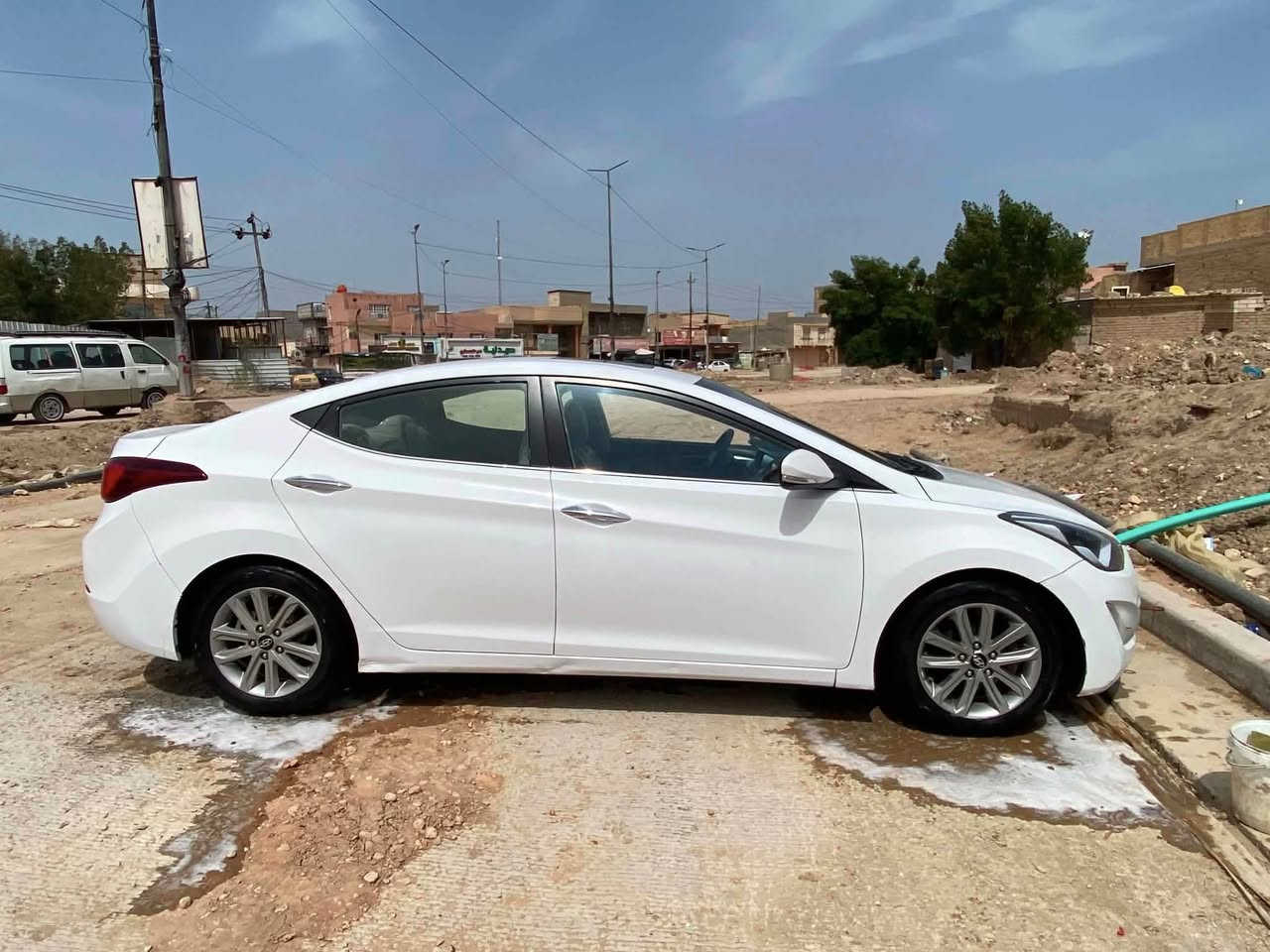 النترا 2016 خليجي بيها قطعتين فول مواصفات فتحه لد شاشه چبيره السياره حيل نظيفة وما عايزه شي سعرها 120 وبيها مجال رقم بابل ومكانه بلحله حي العسكري اني مكلف بلنشر اي استفسار اتصل
 ‭0782 377 2932‬
