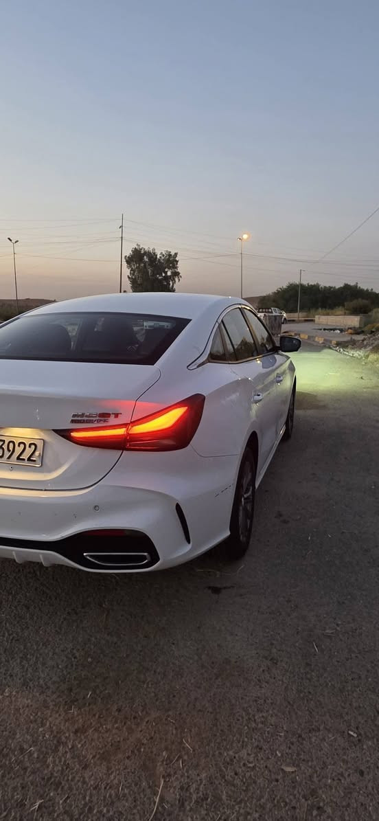 للبيع MG GT موديل 2025

- السيارة باسمي
- رقم أربيل
- ماشية 26 ألف كم
- شاشة صيني
- بدون ضمان

المواصفات:

- فول مواصفات
- فتحة سقف
- بصمة (باب بصمه)
- 4 حساسات
- كاميرا أمامية + كاميرا خلفية
- كشنات جلد 
- تبريد قطعتين 
-بيها مكان يرجع بارد انا ما مصلحه موجود بصورة هذه ضرر باب النفر 

للاستفسار  يرجى التواصل على الخاص. او على رقم *********** عنوان الموصل موصل, نينوى
