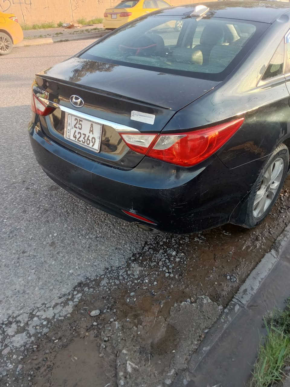 سوناتا 2011 وارد كندي قطعه وحده  محرك2400. تخم تايرات جديد عليها ادامه كامله  تبريد  فتحه سقف بصمه   رقم دولي باسمي تحويل مباشر 
سعر مناسب جداً اتصل وتدلل 
***********
