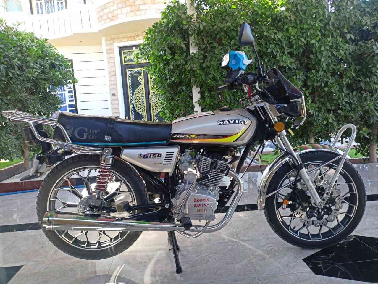 يالله موطور للبيع سيفان   موديل 2024بي اوراق،منفيس،فقط  بعده  زيرو  السعر 825وبي مجال بسيط    العنوان الرمادي رقم الهاتف***********
