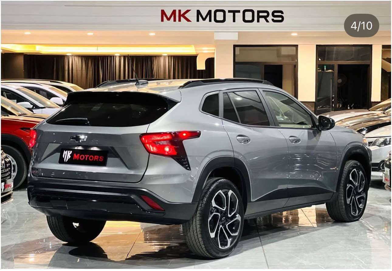 السلام عليكم

شيفرولية تراكس 2025

ماشية  3 الف ميل  يعني صفر

السياره فول مواصفات 

•رادار امامي

•تحديد مسار

•حساسات فول

•رادار جوانب

•تدفئة كشنات

•شاشة كبيره + عدادات دجيتل

وبعد خير من الله مواصفات معروفة فئة Rs

وسياره اقتصاديه وحلوه بصرفية بانزين تفويلة تمشي 500 كيلو

تاخذ بانزين عادي ومحسن طبيعي مكينتها 1.2 تيربو 3 سلندر

قطعتين صبخ وشبر من حافة بنيد

بجم وخلف كبس ارباك فقط تكمة واحدة

السعر 148 وبيها مجال بسيط

تفاصيل اكثر الاتصال واتساب كورك 

***********

رقم شاصي KL77LJEP1SC210817

مكان السيارة دهوك دهوك, العراق
