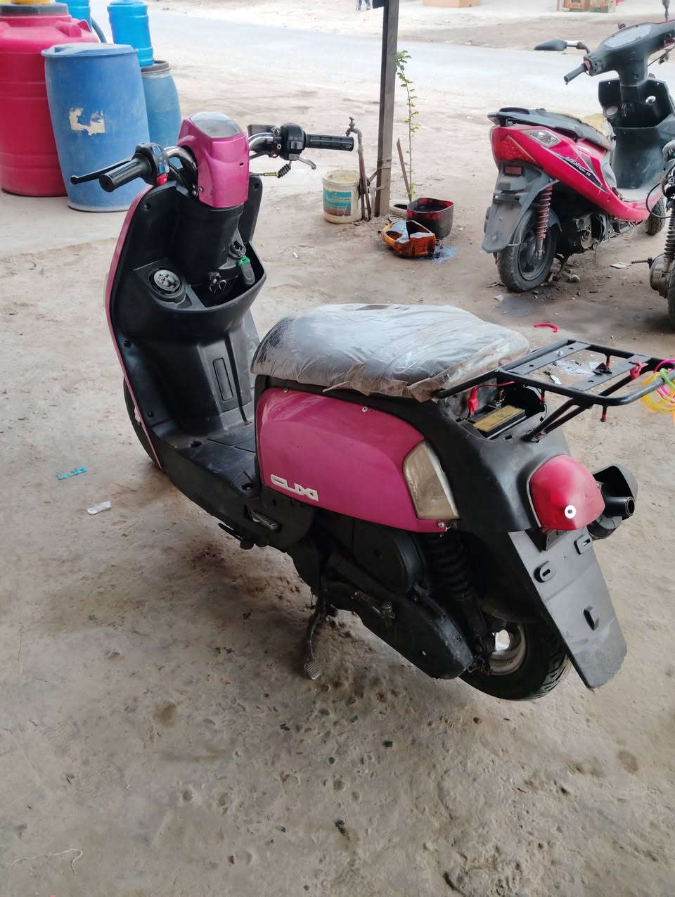 دراجه للبيع بوليس محرك 55 الدراجه تخبل صالنصه FM سلف شغال هندر شغال لايت هورن شغالات السعر 450 العنوان حله سياحي قريه الساده


**إذا كنت صاحب هذا الإعلان وتريد حذفه لأي سبب، رجاءا أرسل رسالة إلى الدعم الفني**