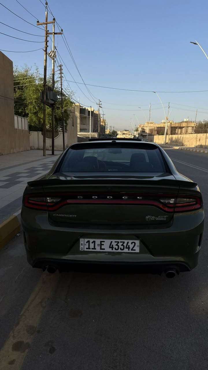 جارجر Gt خليجي لون مميز زيتوني 2019
ماشية 100000mi
محرك 6 سلندر 3600
المواصفات 
فتحة سقف 
مصابيح امامية زينون 
شفتات ستيرن
كشافات ضباب زينون 
حساسات خلفية مع كامرة خلفية 
شاشة كبيرة مع نظام ملاحة 
سستم صوت الپاين
كشنات جلد + كهرباء 
ويل قياس 20 
ستيرن كهرباء 
مرايا متحسسة للاضاءة العالية 
دخول ذكي بصمة
رقم بغداد الجديد
محرك كير صدر تبريد مكفول و جديد  
مكان السيارة ذي قار الناصريه
ملاحظات السيارة 
بيها صبغ الدعاميه الخلفية وتكحيلات بالجاملغ الخلفي اثر شخوط وبارد شبر بالجنطه بدون صبغ 
السعر 25800$ 
للاستفسار 
***********
