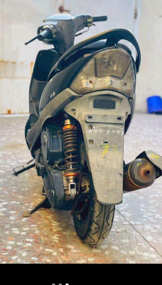 دراجة ماكس عدلة ما مفتوح اخت الرنبه كلشي شغال بيها سلف اشاير كلوبات خلفي وامامي عداد سرعة شغال دراجة صوتها ما ينسمع تجي وتشوف بعينك دراجة ما متعوبه العنوان المشراق الجديد سعر 850وبيها مجال رقم ***********
