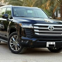 اخوان عندي لاندكروز 2022  ساز اصلية بدون اضافات لون اسود  مكفوله من ال...