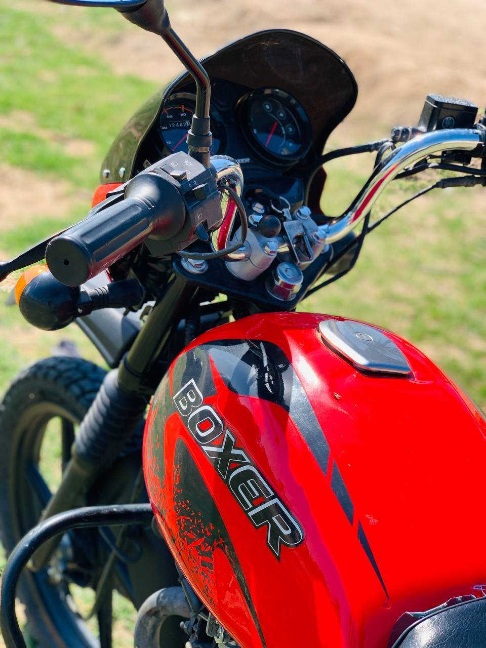 يالله سلام عليكم دراجه بوكسر موديل 24
بوكسر جبلي دراجه كفاله برغي مامفتوح بيه كله بلاديه
منزليه من شركه اوراق اصوليه 7 اوراق  ماشيه الفين 
محرك مكفول مابيه نقص عنوان ديالى بعقوبه 
السعر مليون و، 600 رقم تلفون *********** الشراي يتصل
