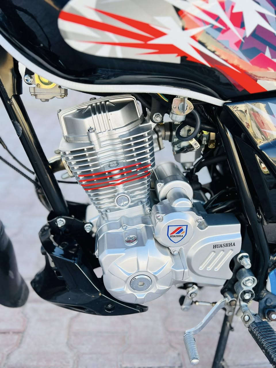 السلام عليكم للبيع هيوشه سعر مناسب موديل 2024 مشدود قبل ٤ اشهر السعر 975 منفيس فقط عنوان رمادي تاميم ***********
