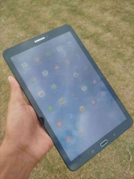 على اول تم ب50 الف مع التوصيل
ايباد 
ذاكره 16 GB
خاص او وتساب ***********
