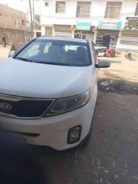 من رخصة الادمن المحترم سورنتو خليجي موديل ٢٠١٤ فول ما عدا التنته  ماشي...