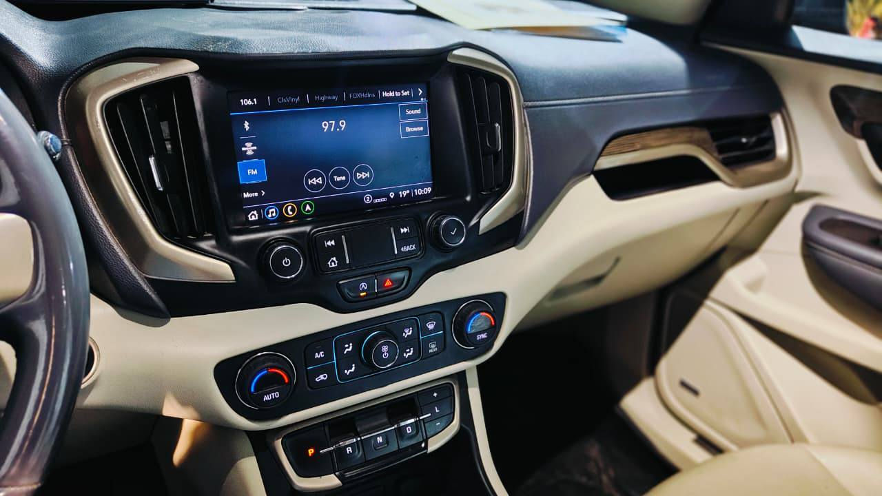 السلام عليكم جمسي تيران دنلي محرك 5-1تربو حادثه جنطه والباقي مكفول حساسات شاشة كامرة 360 فول مواصفات موديل 2023 سيارة بسمي تحويل ثاني يوم سنويه جديده السعر 217ورقه مكاني الفلوجة  لاستفسار لاتصال ***********///////***********
