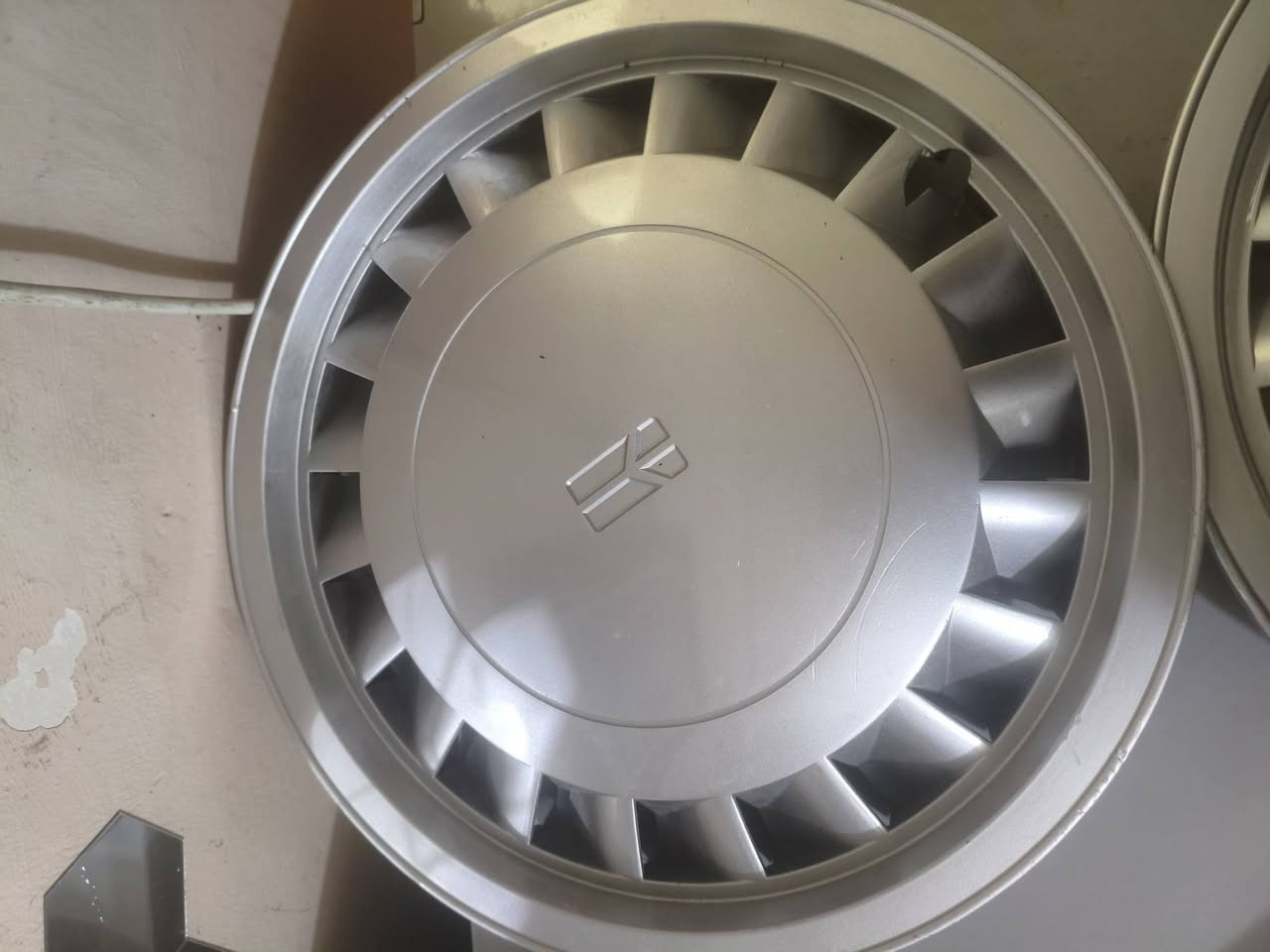 سلام عليكم كبات اولدز نظافة جيدة جدا كامل تخم سعر 190 الف شوف الصور قبل لا تخابرني رجائا 
***********
