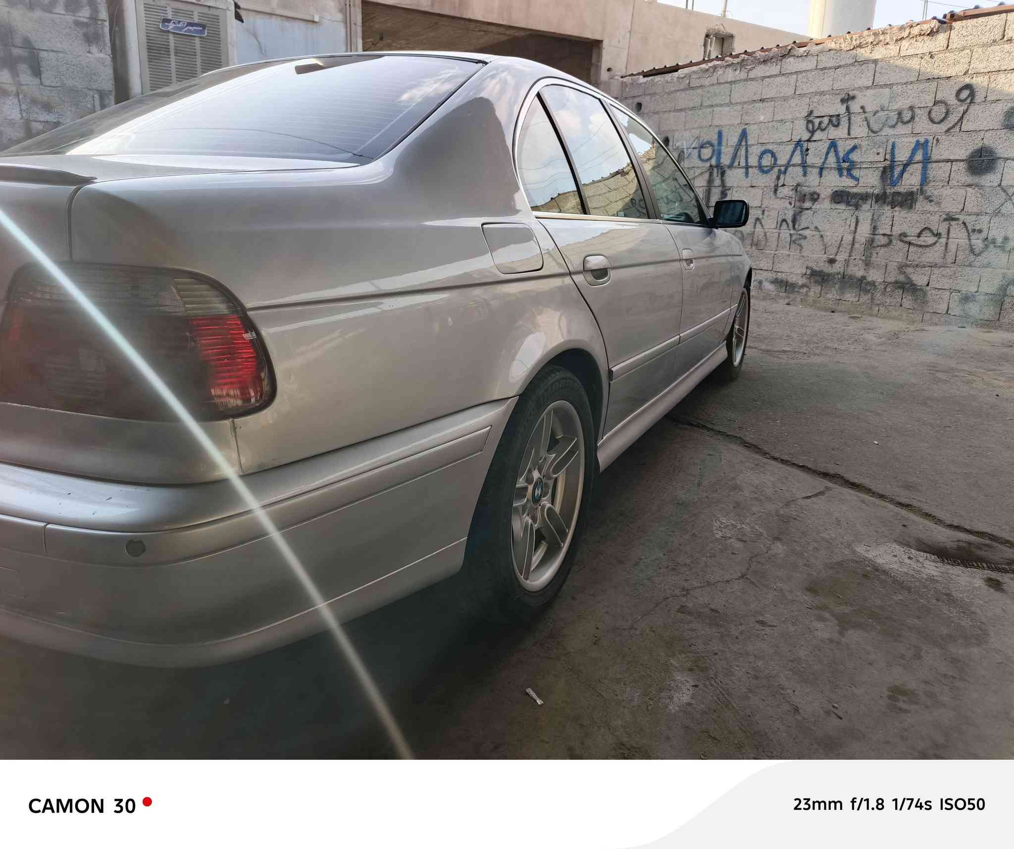 سلامو عليكوم بي ايم بومه موديل 2000فول مواسافات بس سليت نيه حيزام بوياخ مه كينه 525ده بل دجيتال باشرت كيرو مه كينو اكسل سانوي تازيه تا 2030باشرت ته حوليت ناونيشان كركوك سعر 90ماجالي كم (***********) ***********
