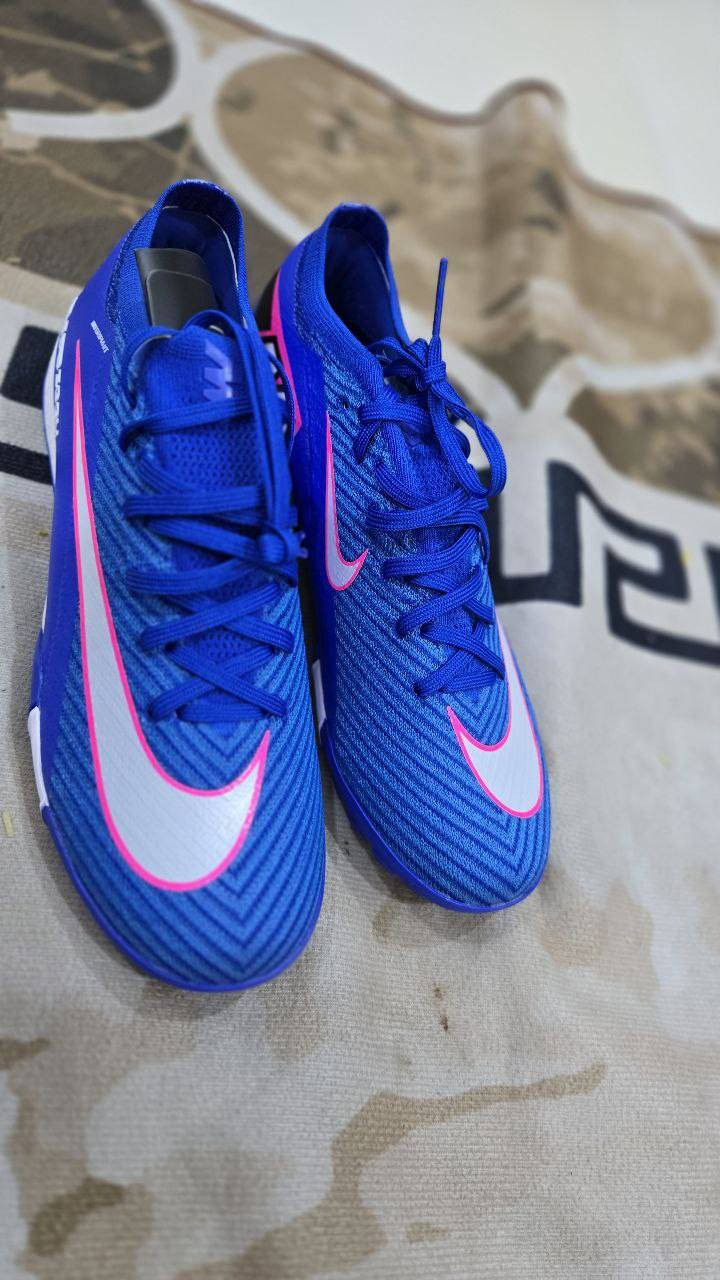 اير زوم اصلي اوربي درجه اولى 
40
41
42


**إذا كنت صاحب هذا الإعلان وتريد حذفه لأي سبب، رجاءا أرسل رسالة إلى الدعم الفني**