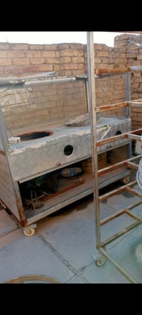 بسطية كنافة وحاملات صواني  وطباخ دوار للبيع بسعر مناسب للاستفسار اتصل ...