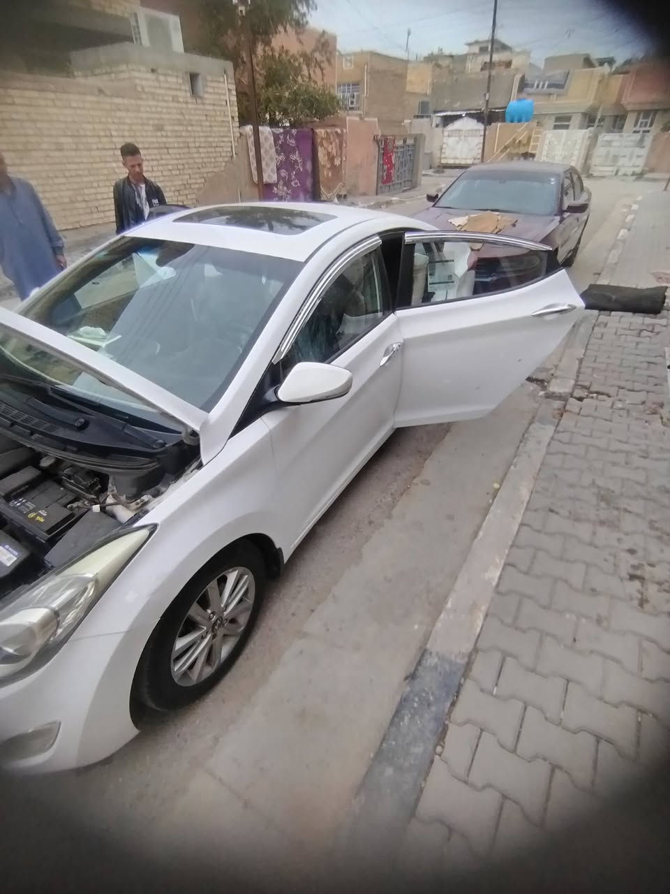 السلام عليكم سيارة النترا 2014 رقم بغداد انكليزي سيارة خير من الله مكفولة  كفالة عامة سعر 125 بيهة مجال للشراي

اتصال:***********8
