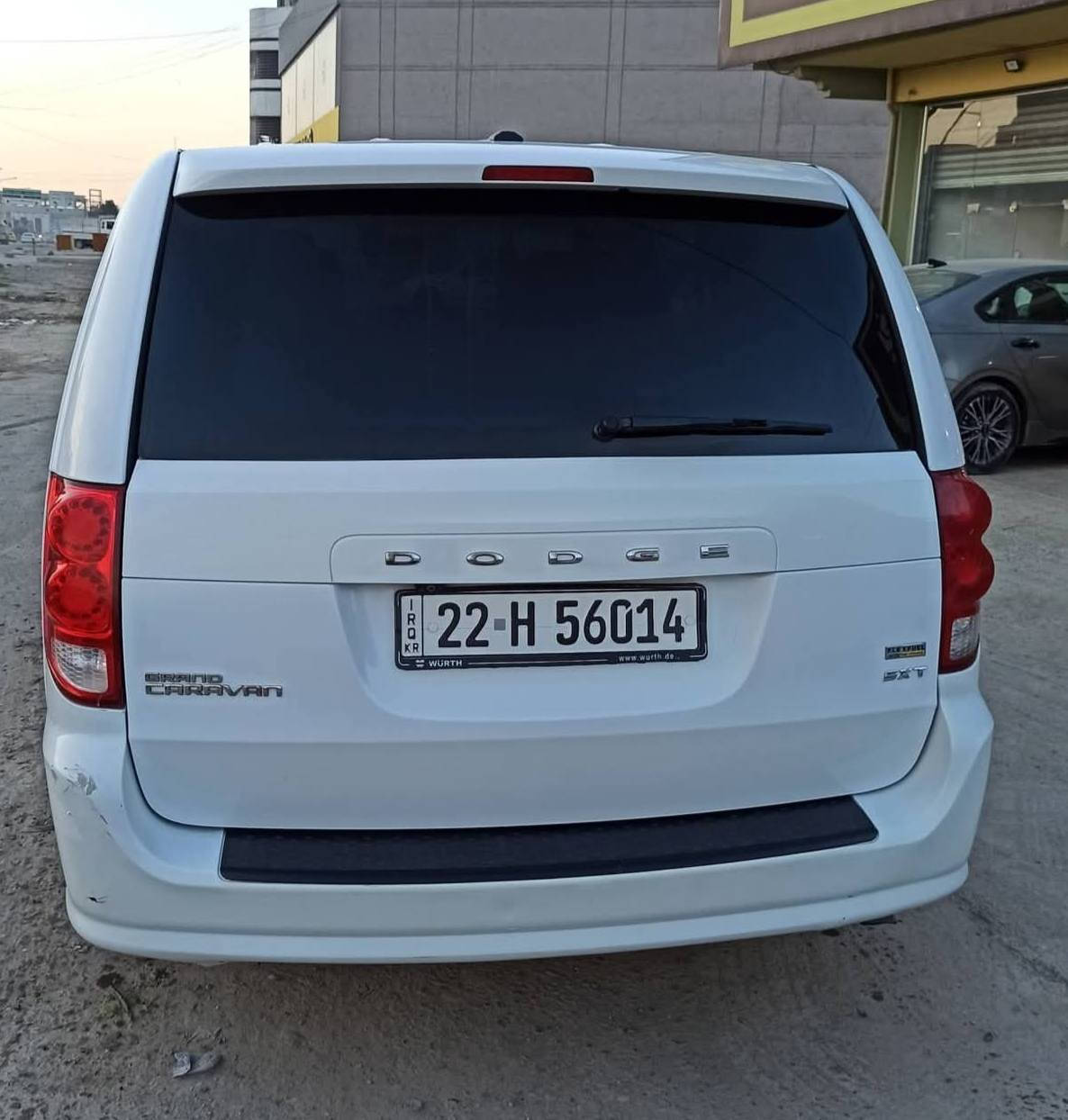 السلام عليكم
دوج كرفان  (سونار مرفق مع الصور )
موديل 2017
موصفات SXT
رقم أربيل الدولي 
فرس سقفي اصلي
كير ومحرك شرط 
محرك 6 س
سياره ضررها موضح بالصور السونار 
شرط التحويل 
السعر 155$ وبيها مجال
🛑 للاتصال ***********
