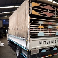 بودي كنتر 2009 للبيع كامل مع السيبايه والجادر وهذا الرقم 07886083838