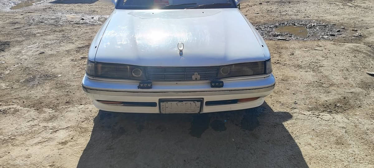 السلام عليكم مارك للبيع رقم قادسيه موديل 92 مكفولة مكينه وكير وحداديه وتخم تاير كهربائيات شغاله  مكفولة من الضربه مصبوغة تلكيطات دواخل جديده السياره احلى من الصوره العنوان بابل القاسم مامتواجد عل فيس السعر.. 38.. رقم الموبايل ***********
