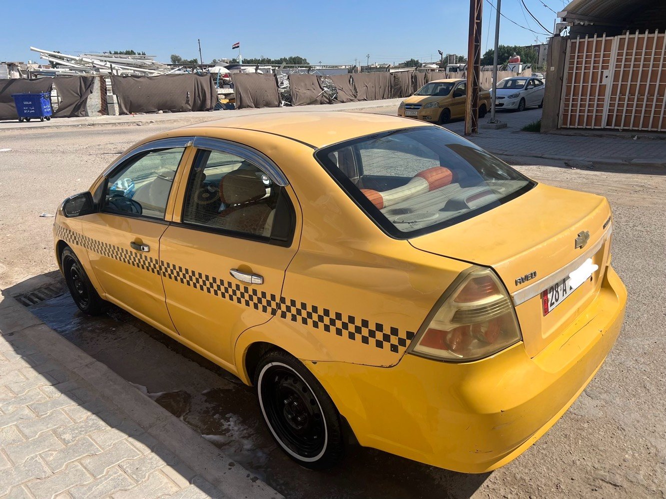 افيو 2010 خليجي مفتوح كير عادي رقم نجف دولي سنويه مجدده مداور ثاني يوم ومصفره هيئه وغرامات سياره جاهز من كلشي كير حداديه مكينه جديدات تبريد ثلج تخم تاير شاشه لمس سياره مال جناي مكفوله من الضربه بيها شويه صبغ موضح بالصور الباقي كفاله عامه مكاني نجف رايدها ب 52 وبيها مجال بسيط جداً للشراي للاستفسار ***********