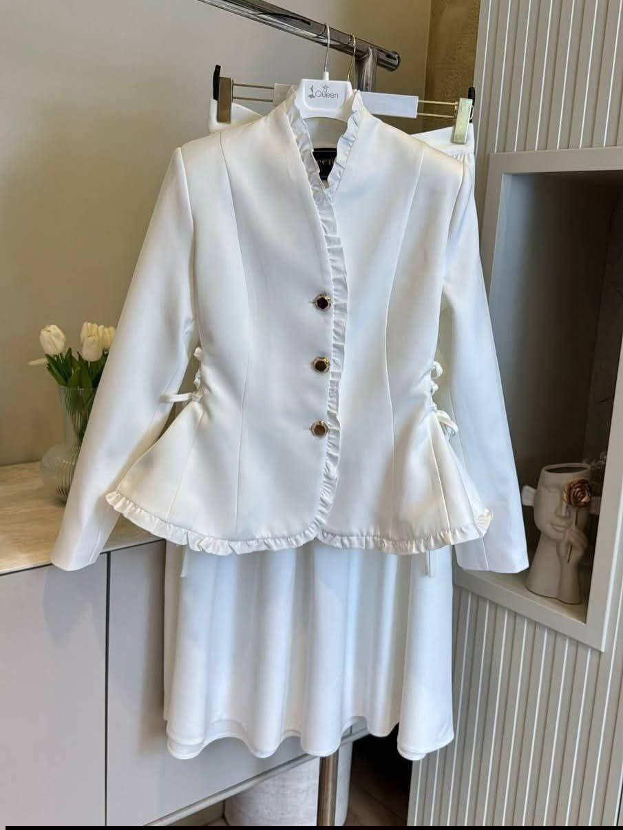 قميص مع تنورة❤‍🩹
السعر 32 الف فقط 

خامة دابل تركي مبطن

38-40-42-44-46-48


**إذا كنت صاحب هذا الإعلان وتريد حذفه لأي سبب، رجاءا أرسل رسالة إلى الدعم الفني**