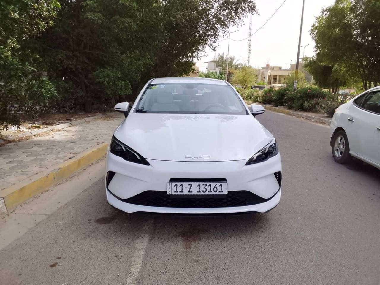 السلام عليكم عندي سيارة للبيع بي واي دي سيل فايف السيارة جديدة جدا اخت الزيرو باسمي تحويل مباشر موديل 2025 ***********
