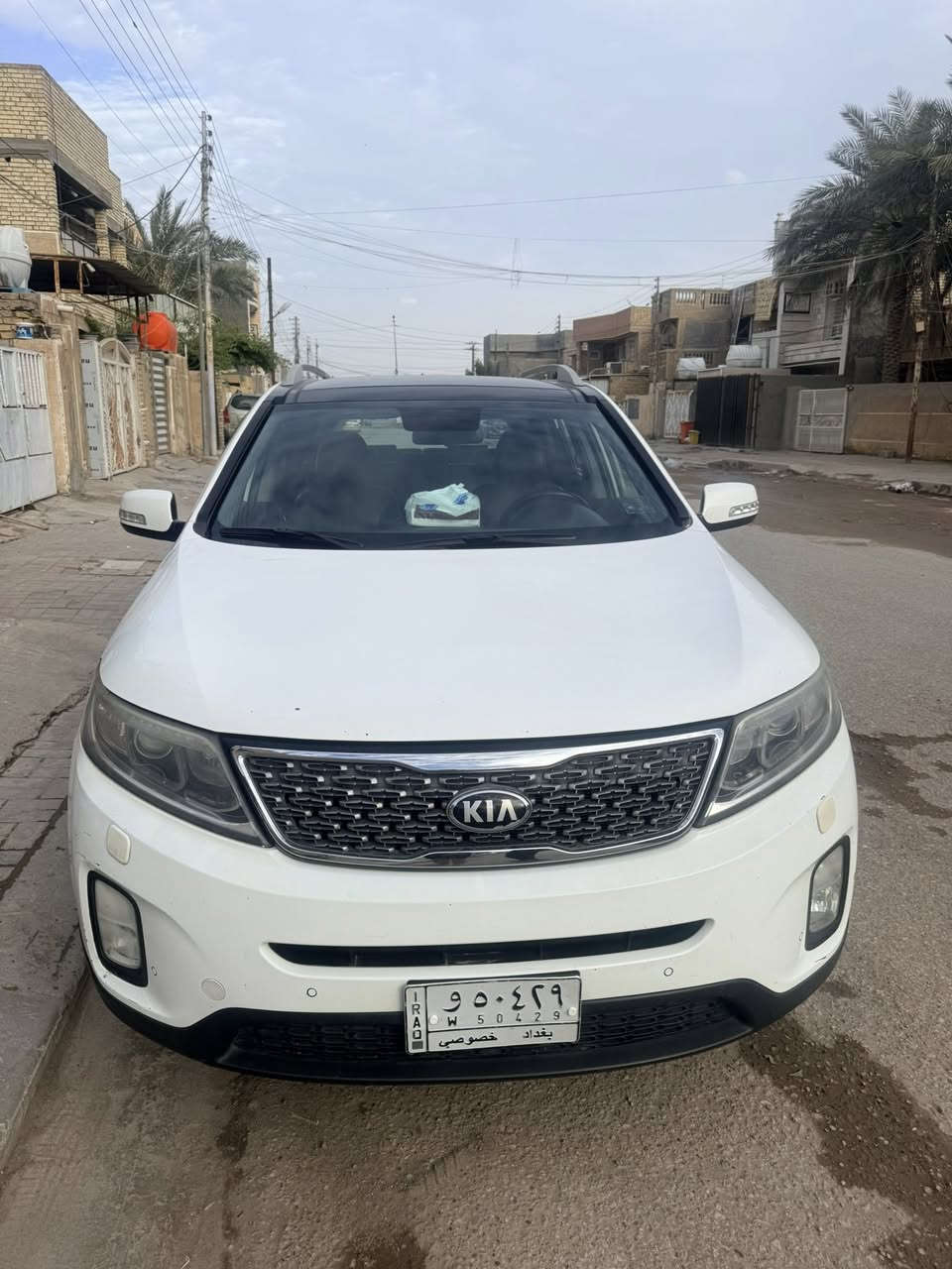 سورنتو 2015 مصنعه نهاية ال2014 خليجي
6سلندر 
كشنات جلد 
نظام ايرباك
اوتوماتيك
كاميرا خلفيه 
بانوراما 
مستشعر وقوف
بصمه
مرايا جانبية كهربائية
نظام مفتاح ذكي
مقاعد امامية كهربائية
مانع انزلاق
رادار امامي 
ستائر خلفية 
حساسات ضغط الاطارات 
قفل امان اطفال 
رقم التواصل  ***********
